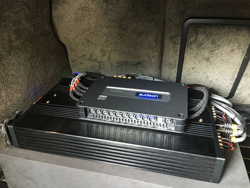 深圳賽電汽車音響改裝賓利汽車音響改裝丹拿272為你帶來臨場的音響盛宴